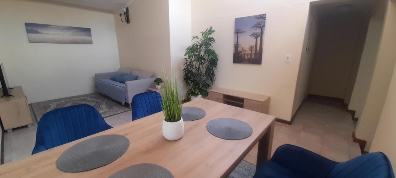 Impala Suite -Entire Unit- 2 Bedroom With 1 Ensuite Bathroom Ladysmith Extérieur photo