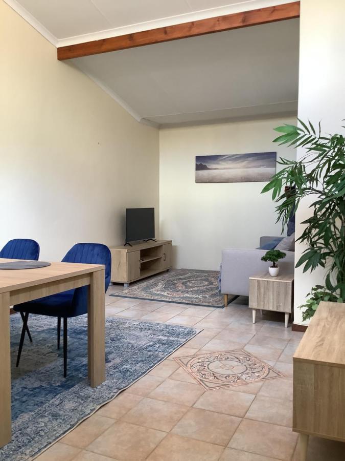 Impala Suite -Entire Unit- 2 Bedroom With 1 Ensuite Bathroom Ladysmith Extérieur photo
